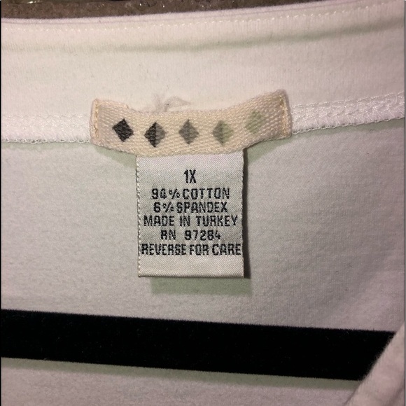 5/$10 Size 1X white shirt - Picture 2 of 10